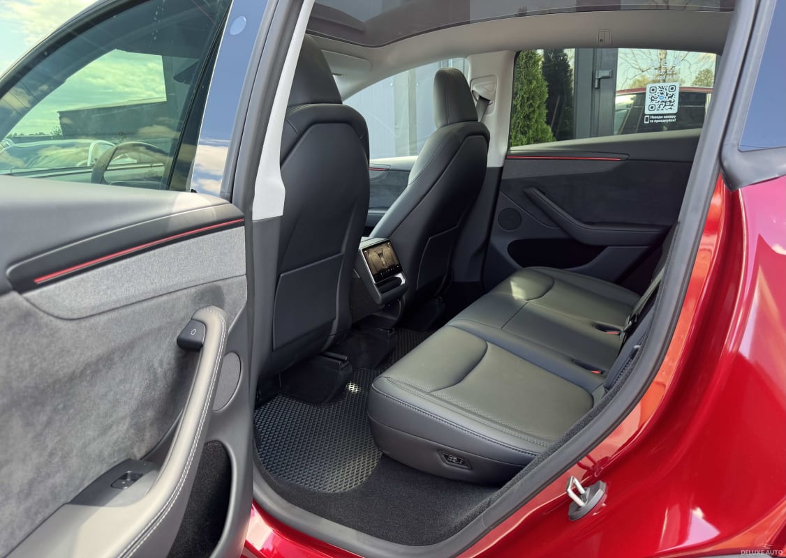 Tesla Model Y Dual Motor - фото 7