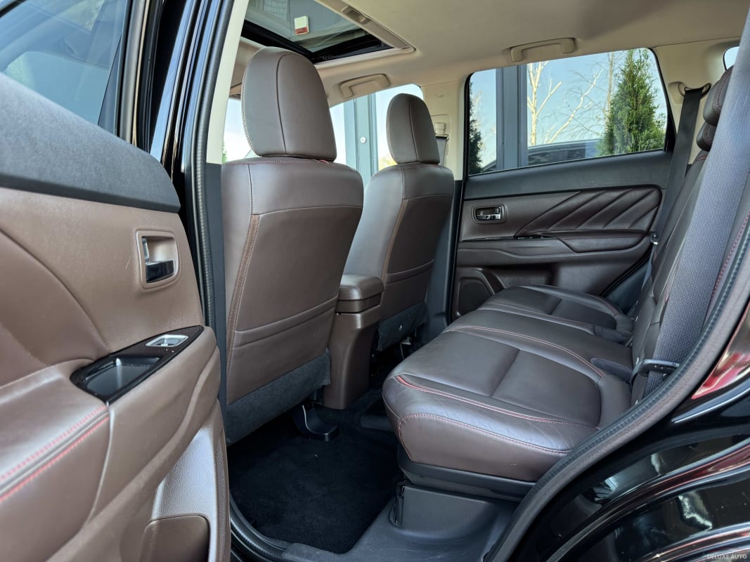 Mitsubishi Outlander - фото 7