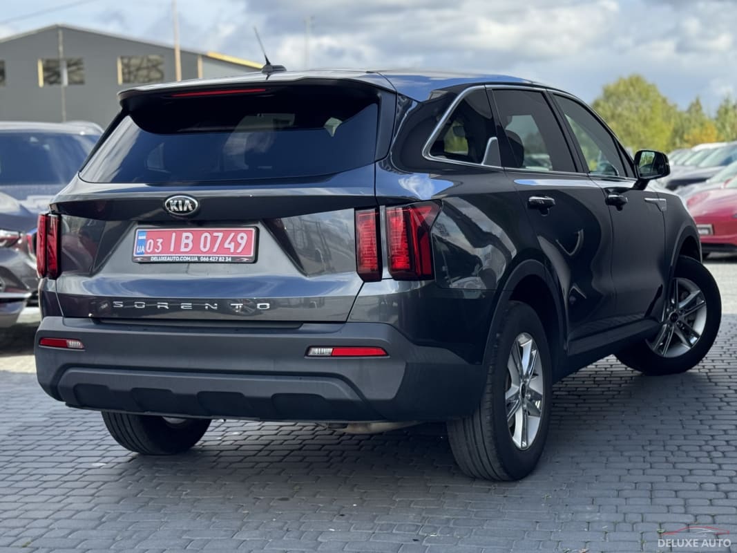 Kia Sorento - фото 3
