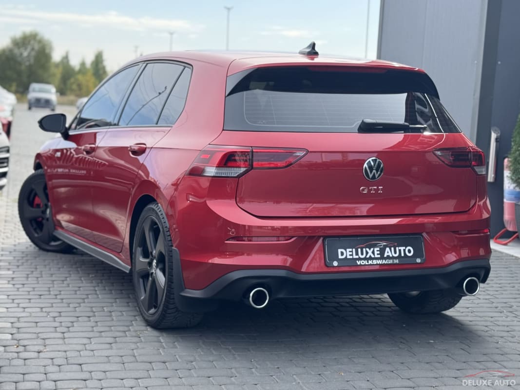 Volkswagen Golf GTI - фото 3