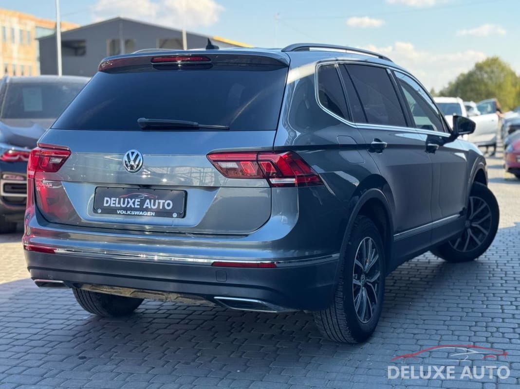 Volkswagen Tiguan - фото 4