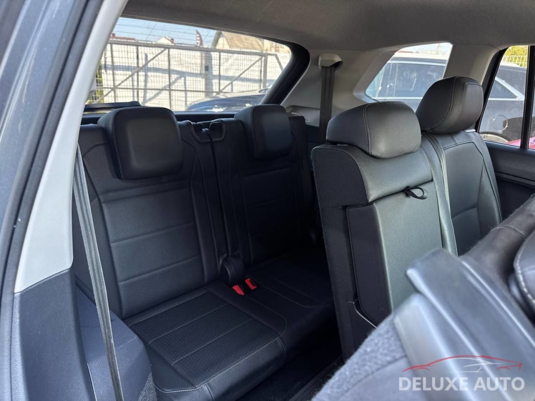 Volkswagen Tiguan - фото 10