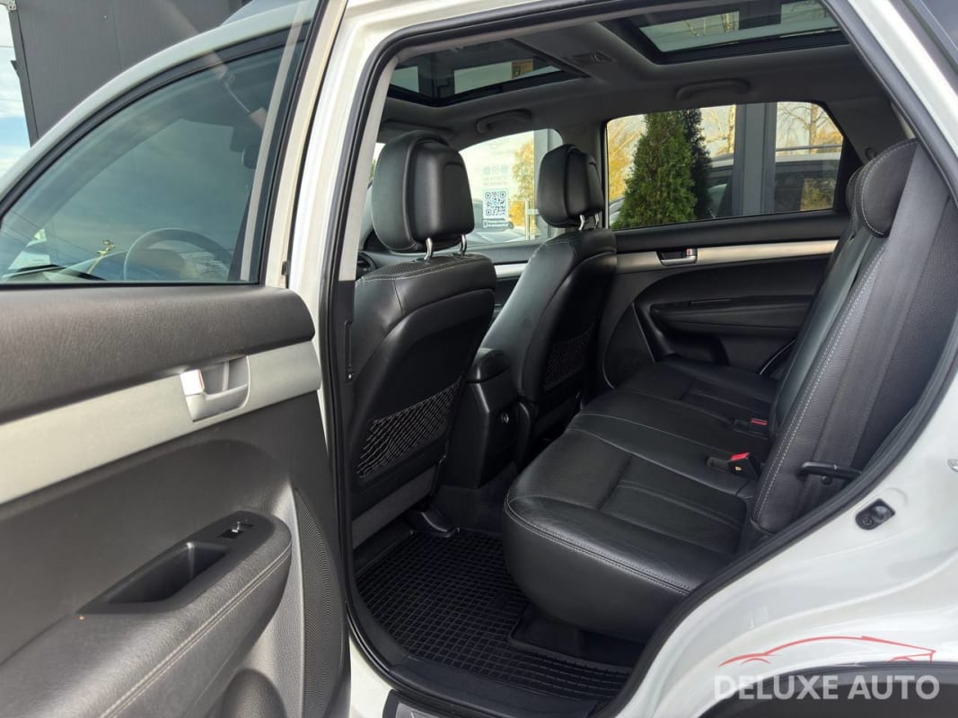 Kia Sorento - фото 8