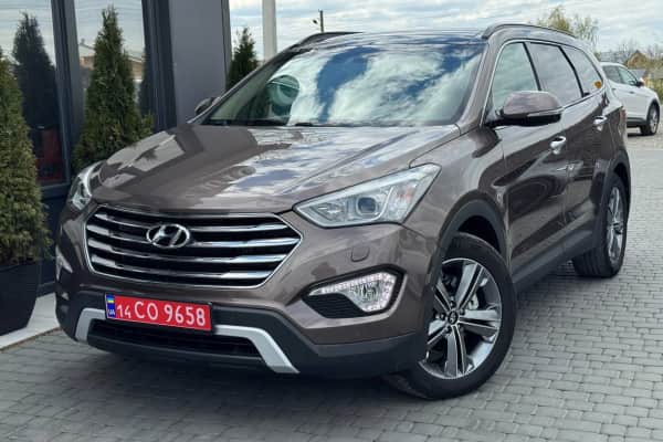 Hyundai Grand Santa Fe Premium+