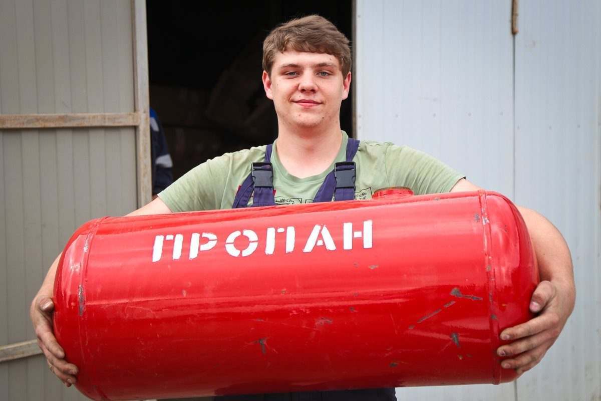 Самое дешевое без газа. Самая дешевая отопление. Эльбрус 1,5л. Самое дешевое отопление частного дома без газа. Отопление загородного дома варианты.
