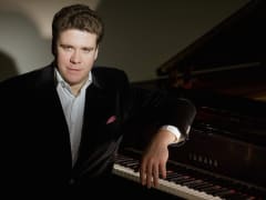 Музыкальный фестиваль «Денис Мацуев представляет: диалог поколений» в Астрахани