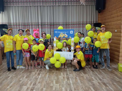 СОСТОЯЛИСЬ ВЫЕЗДНЫЕ ФЛЕШМОБ-АКЦИИ «ПОДАРИ УЛЫБКУ МИРУ» в сёлах района