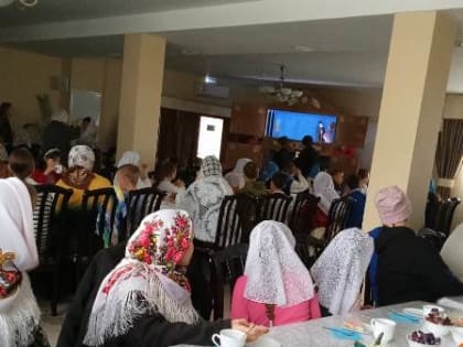 Воскресная школа храма Георгия Победоносца с. Капустин Яр благодарит Центр народной культуры  Ахтубинского района за организацию творческого конкурса «Рождественские поздравления» 