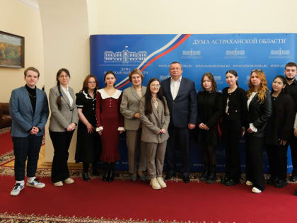 Игорь Мартынов пообщался с молодыми журналистами