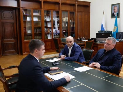 Астраханский губернатор встретился с главой регионального Росимущества