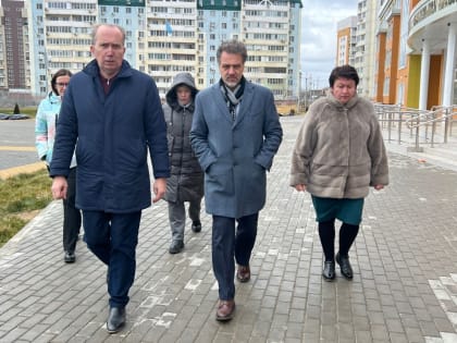 Игорь Седов организовал выездное совещание в СОШ № 3