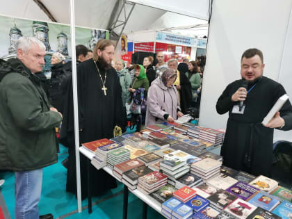 В Астрахани в рамках работы православной ярмарки «Земле Русская, храни веру православную» прошли мероприятия выставки-форума Издательского Совета Русской Православной Церкви «Радос