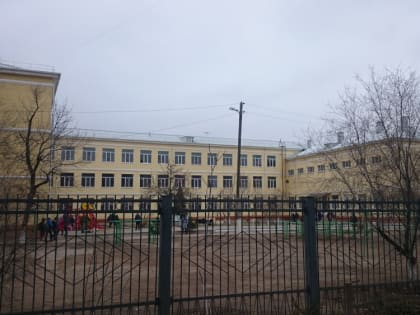 Школьнику в астраханской гимназии заклеили рот скотчем на уроке