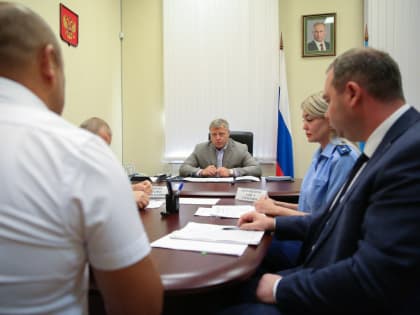 Губернатор Игорь Бабушкин встретился с астраханцами по вопросам развития инфраструктуры