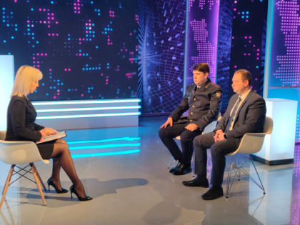 Заместитель начальника УФСИН совместно с министром промышленности, торговли и энергетики региона рассказали об исправительных центрах