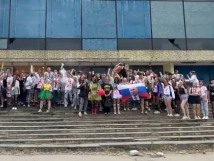 Ахтубинские выпускники вновь устроили «Рваный парад»