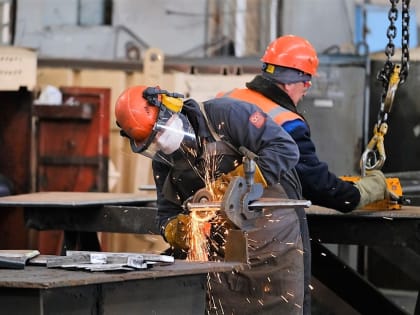 Астраханские промышленные предприятия массово ищут работников