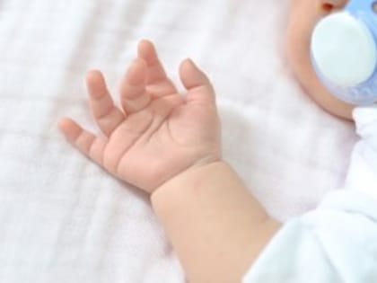 Астраханцам рассказали, как оформить пособие по уходу за ребенком