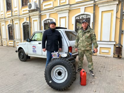 Депутат Городской Думы Николай Шайдин передал в зону СВО запчасти на УАЗ