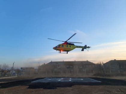 Санавиация в Новый год спасла жизнь астраханцу из запаромного села