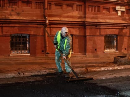 Игорь Бабушкин поручил мэрии Астрахани увеличить объём ямочного ремонта