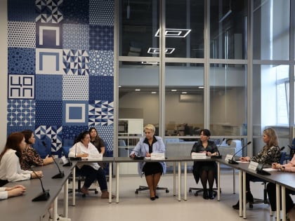 В АГПК состоялся круглый стол