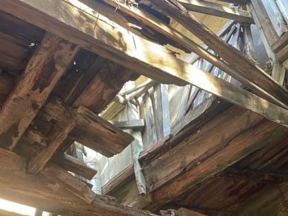 За обрушение балкона в центре Астрахани могут осудить чиновников