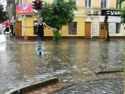 Небольшой дождь обещают астраханцам 28 августа