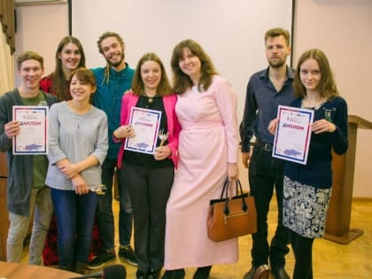 Астраханцев научат писать книги и стихи