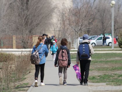 В Астрахани осенние каникулы наступят не для всех школьников 