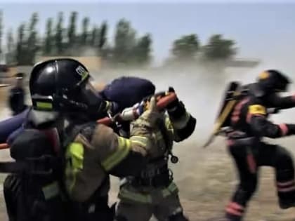 В Астрахани прошёл смотр-конкурс на звание «Лучшее звено газодымозащитной службы»