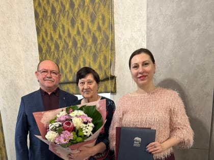 Представители астраханской "Единой России" поздравили с днём рождения ветерана партии