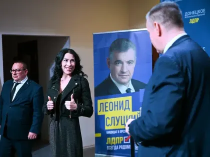 Председатель ЛДПР встретился с военными корреспондентами в Донецке