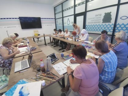 Астраханские пенсионеры приходят в Штаб за вдохновением