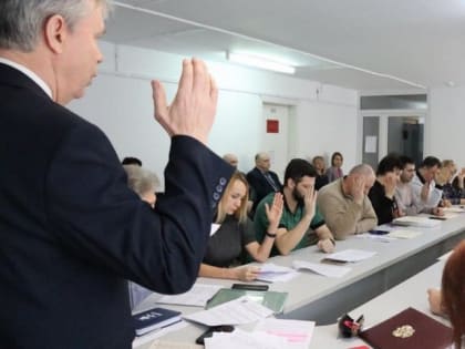 На заседании ахтубинского городского совета  обсуждали предстоящие выборы