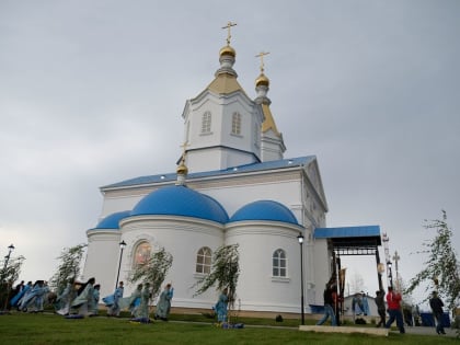 Великое освящение храма в с. Цветное