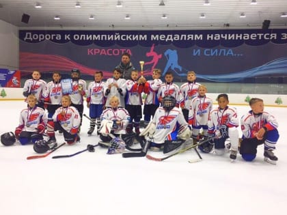 «Астраханские ястребы» завоевали бронзовые медали на открытом турнире по хоккею