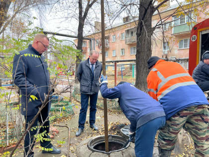 Проблемы с канализацией в Астрахани: жители столкнулись с затоплением