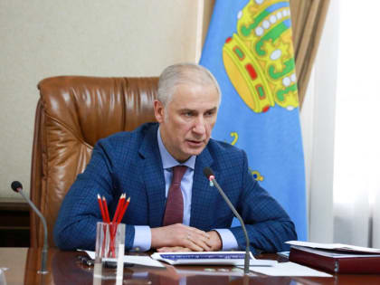 Глава города поздравил Олега Анатольевича Князева с днем рождения