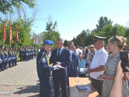 Позади два года учебы. А впереди взрослая жизнь. Ахтубинские кадеты получили аттестаты