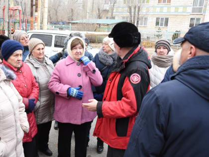 Игорь Седов встретился с жителями Военного городка