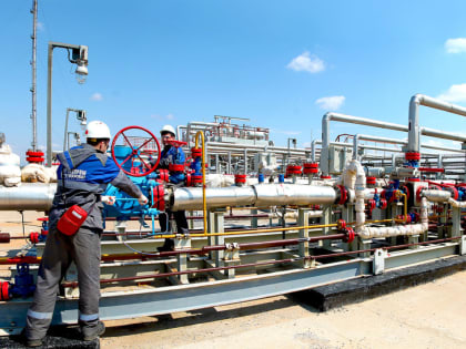 Астраханцы отмечают день нефтяной и газовой промышленности