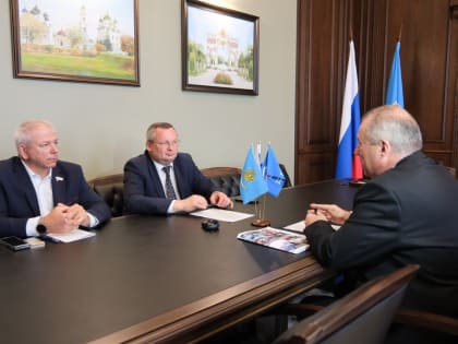 Игорь Мартынов встретился с руководителем комитета парламента ЛНР