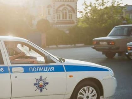 Жительница Астрахани напала на полицейского