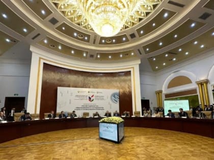 Спикер астраханской облдумы Игорь Мартынов участвует в конференции по межрегиональному российско-таджикскому сотрудничеству