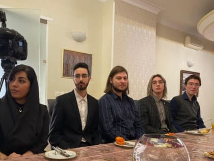 Студенты АГУ почтили память великого поэта Низами Гянджеви