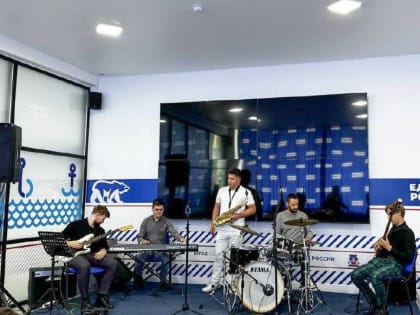 Концерт для жителей серебряного возраста прошел в  Штабе общественной поддержки