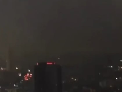 Гигантская чёрная туча вызвала панику в Стамбуле