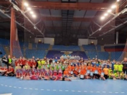 В Астрахани прошёл турнир по гандболу «Рождественские каникулы»