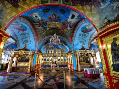 Воскресное архиерейское богослужение